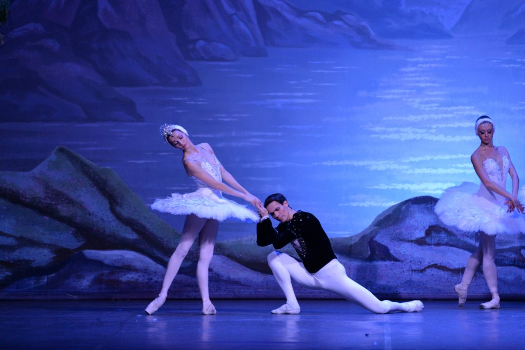 CLASSIC STAGE_the swan lake 2022